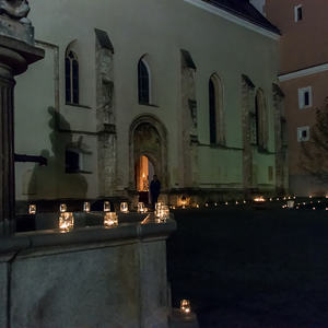 Impressionen vom Lichterweg in der Pfarre Kirchdorf/Krems bei der Nacht der 1000 Lichter.